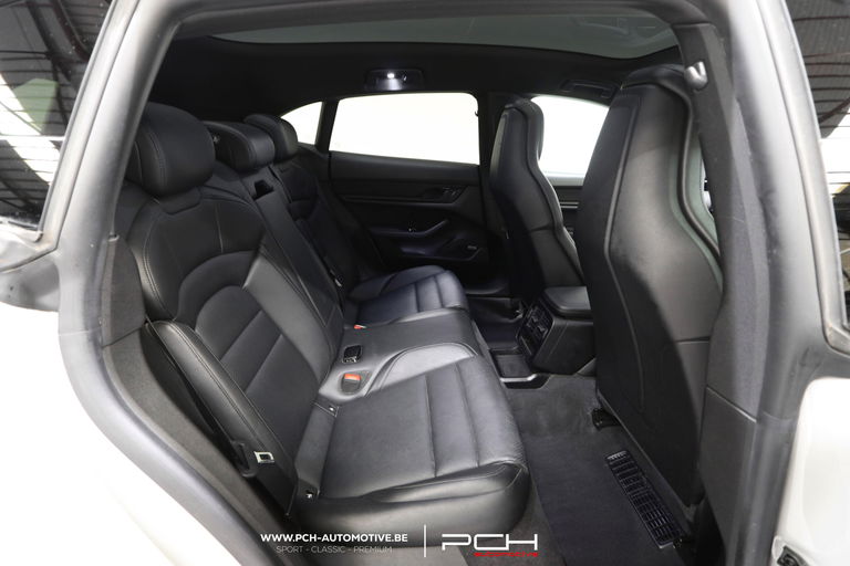 Porsche Taycan 4 Cross Turismo