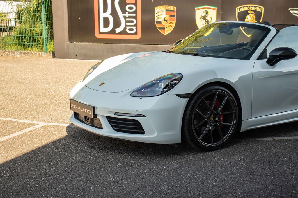 Porsche 718 Boxster