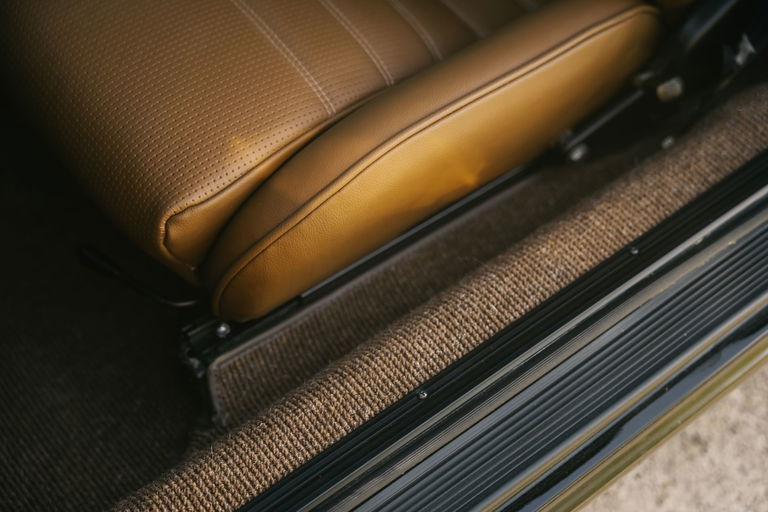 Porsche 911 Turbo 3.0 (US)