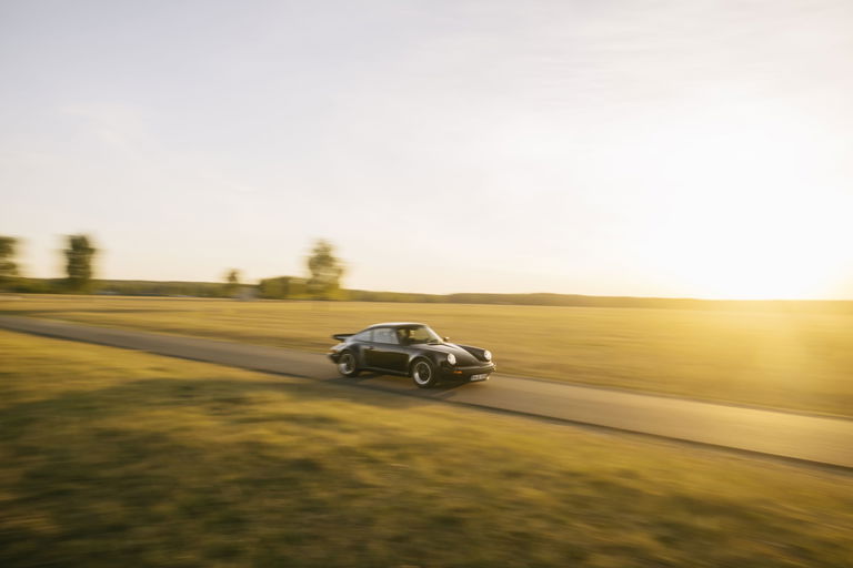Porsche 911 Turbo 3.0 (US)