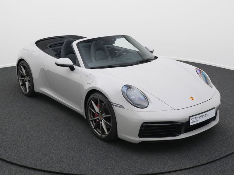 Porsche 992 Carrera 4S