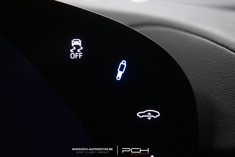 Porsche Taycan 4 Cross Turismo