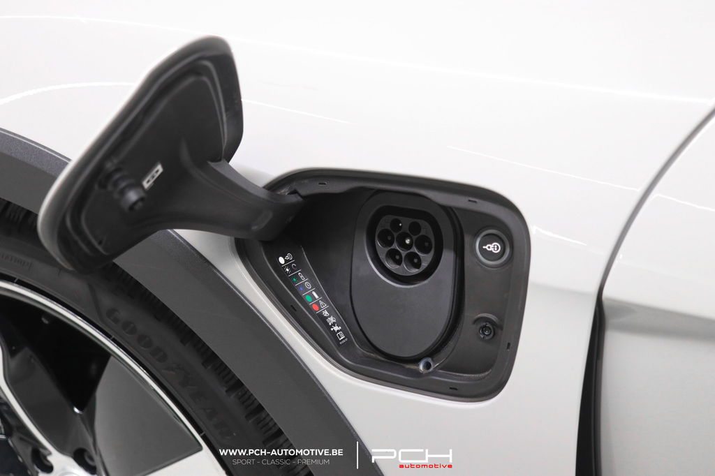 Porsche Taycan 4 Cross Turismo