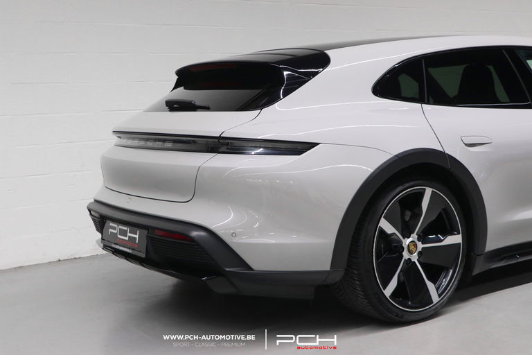 Porsche Taycan 4 Cross Turismo