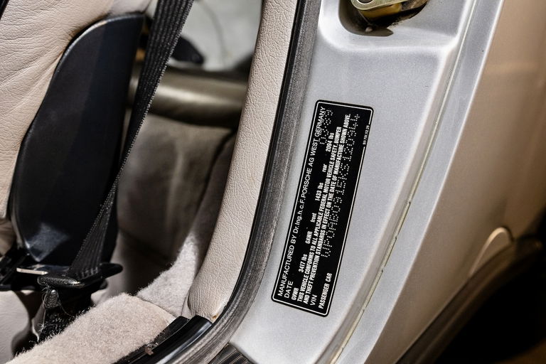 Porsche 911 Carrera 3.2 „25 Jahre 911“