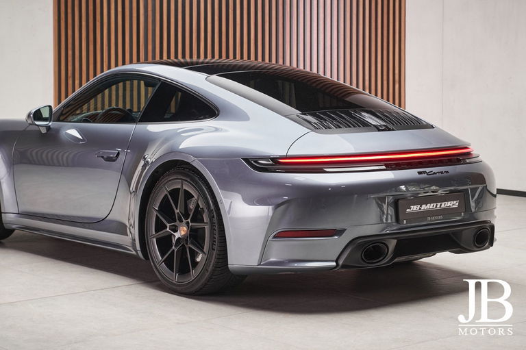 Porsche 992.2 Carrera
