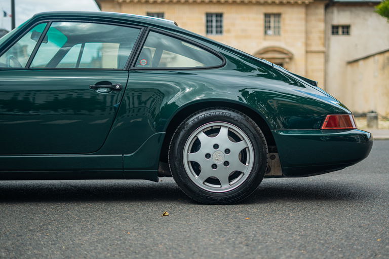 Porsche 964 Carrera 4