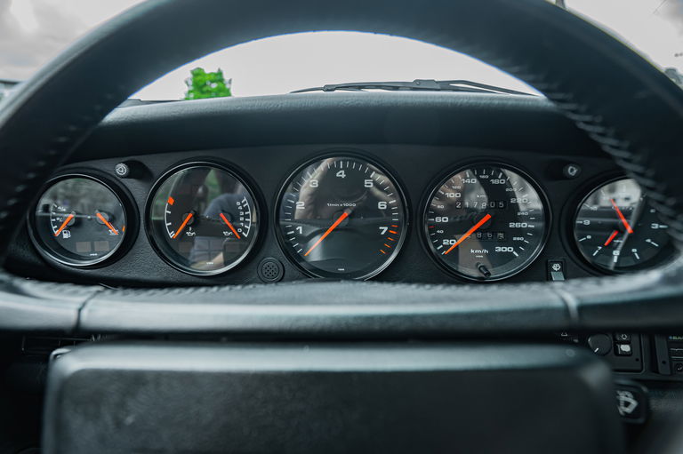 Porsche 964 Carrera 4