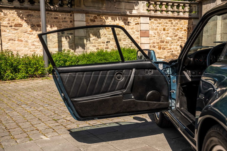 Porsche 911 Turbo 3.3