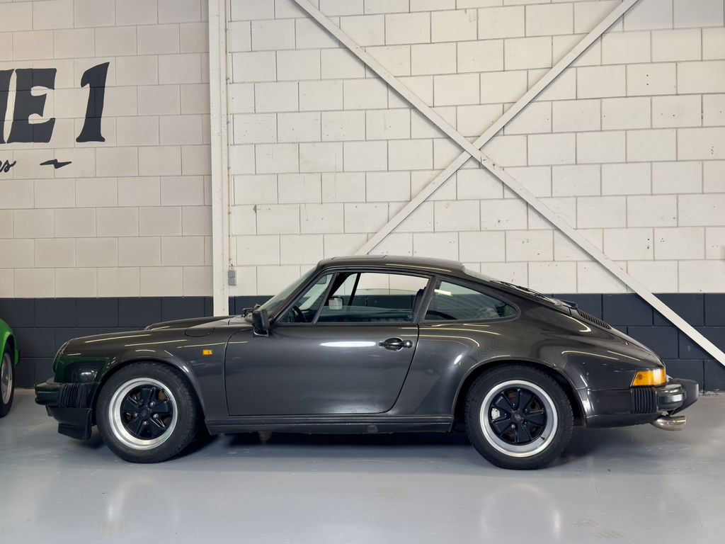 Porsche 911 Carrera 3.2