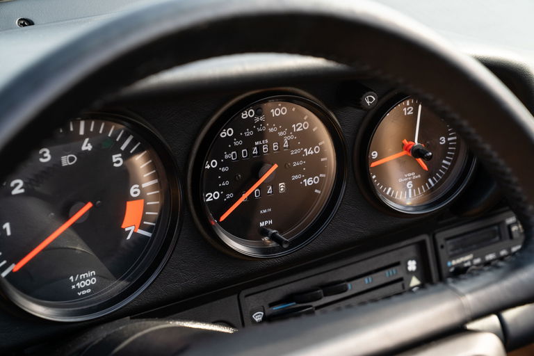 Porsche 911 Carrera 3.2 Speedster (US)