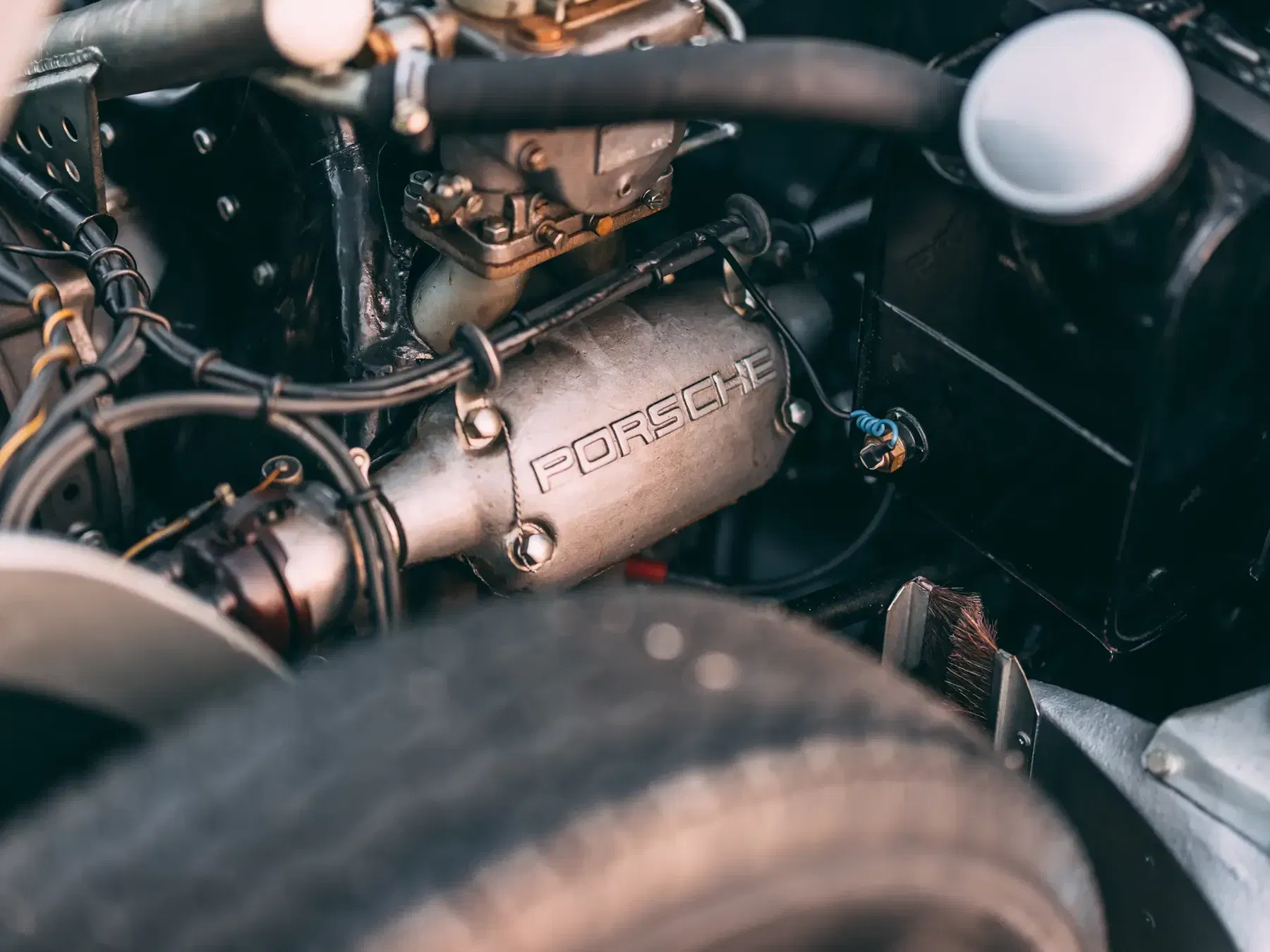 Porsche Type 547 four cam Fuhrmann engine with king-shafts in a 550 Spyder