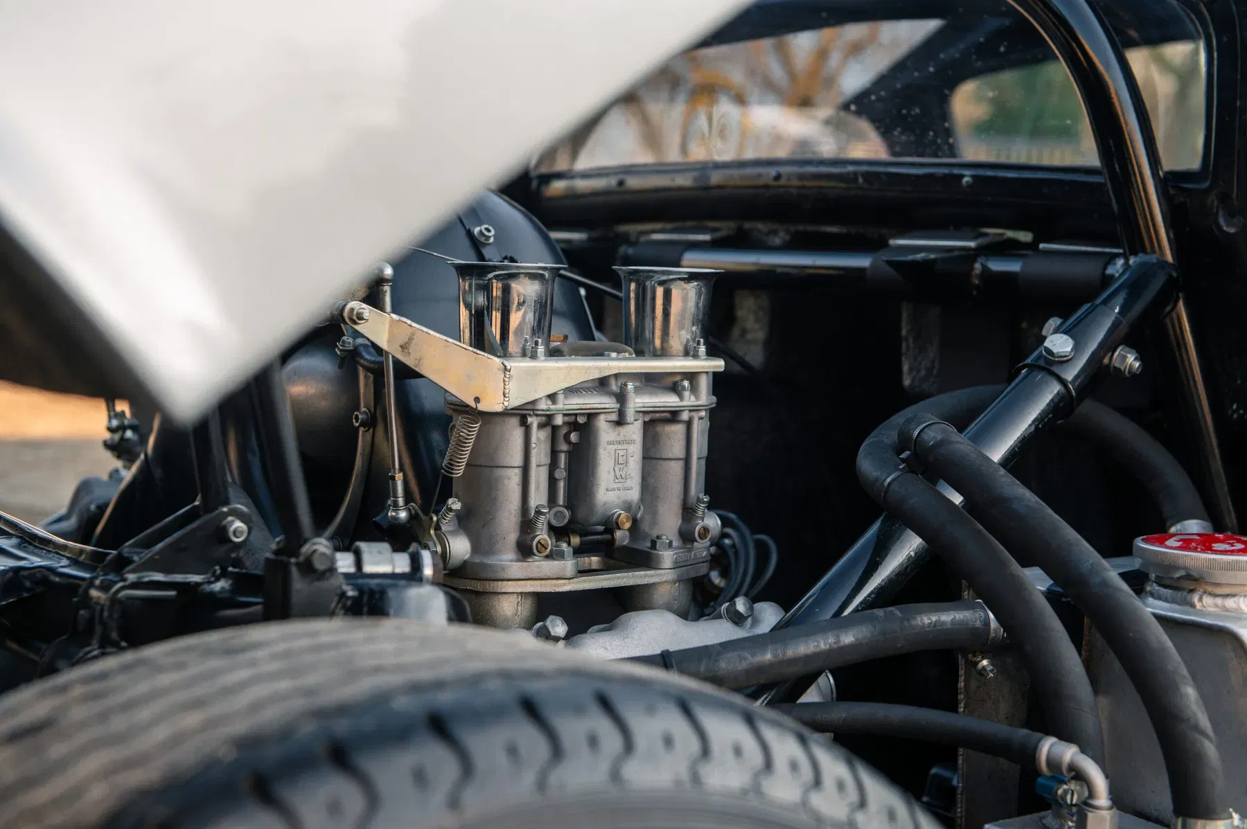 Porsche Type 547 four cam Fuhrmann engine with king-shafts in a 904
