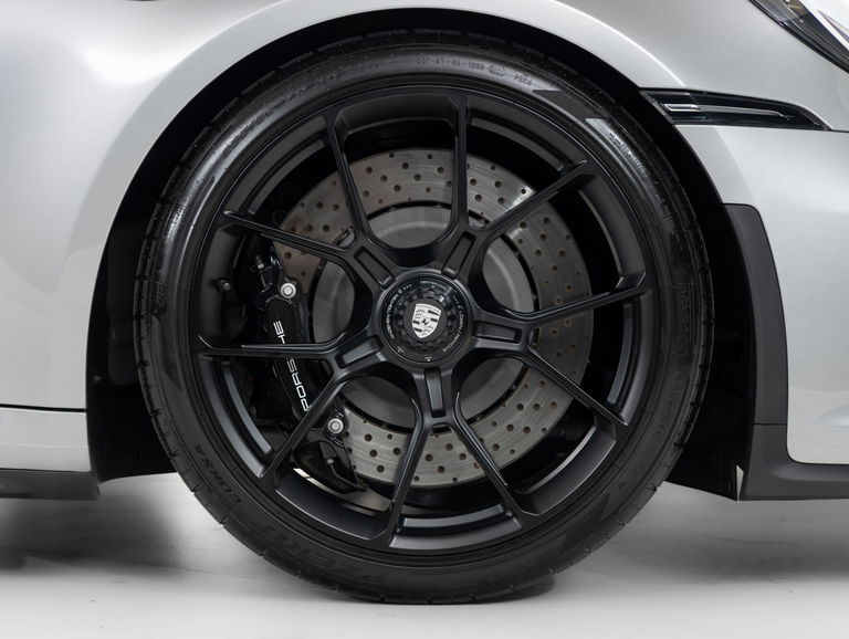 Porsche 992 GT3 Touring