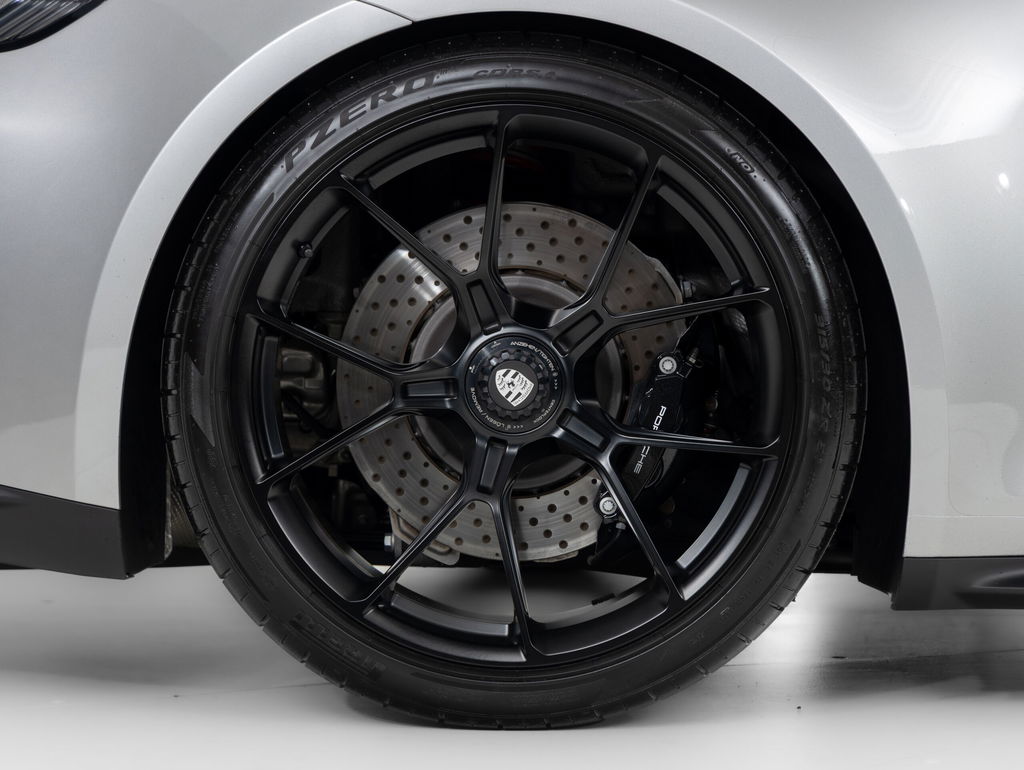 Porsche 992 GT3 Touring