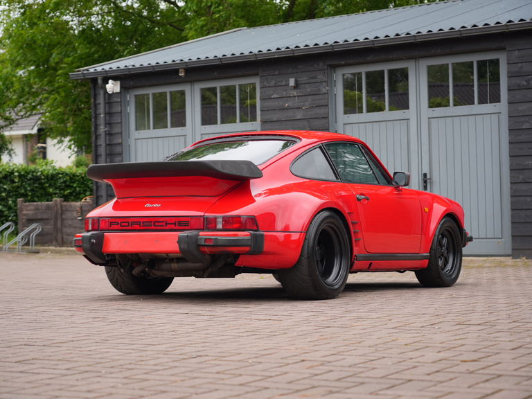 Porsche 911 Turbo 3.3