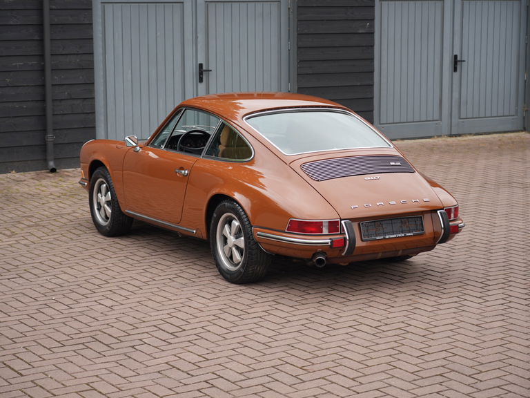 Porsche 911 T