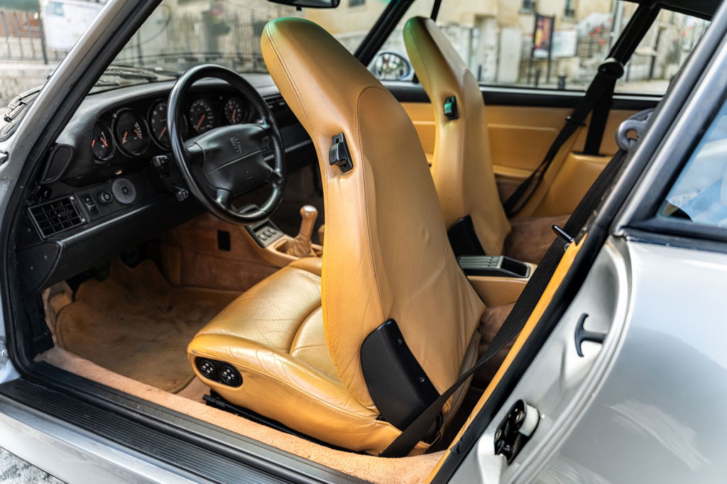 Porsche 993 Carrera 4S