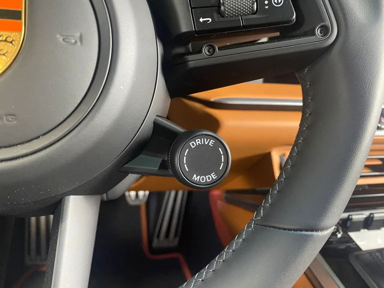 Porsche 992 Sport Classic