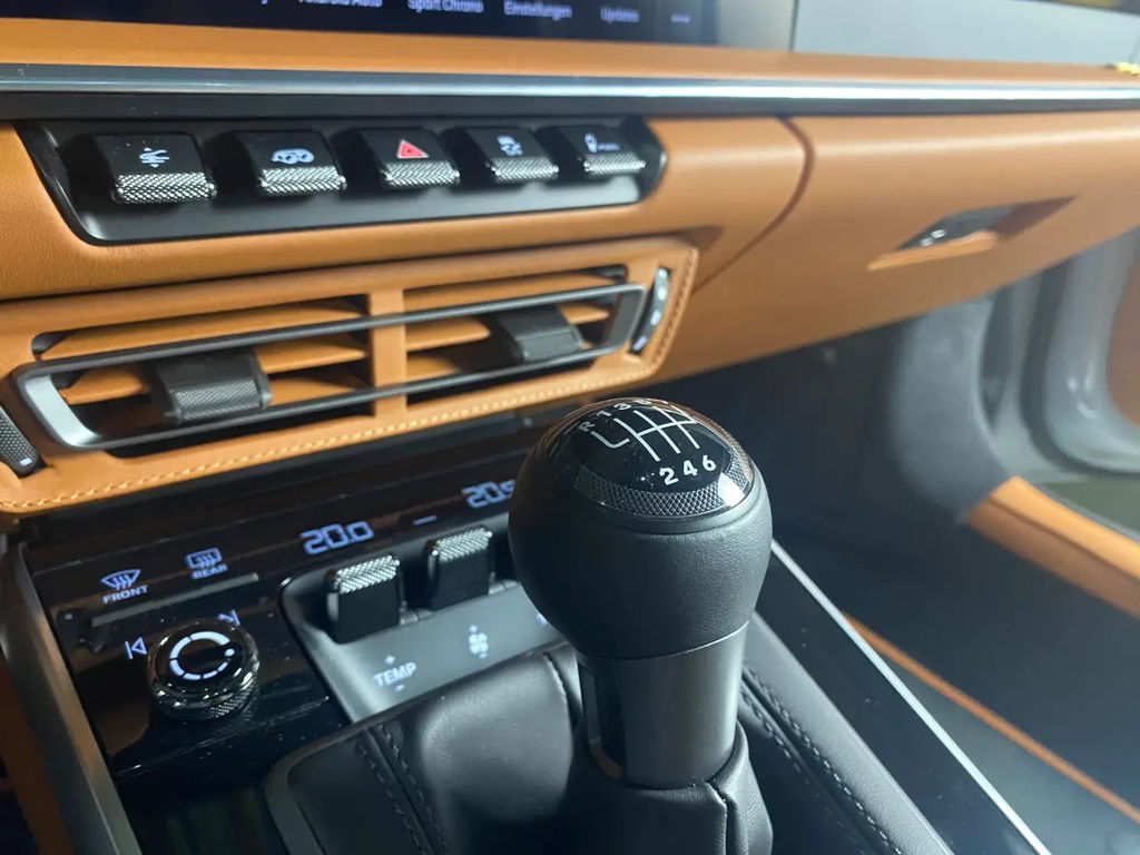 Porsche 992 Sport Classic