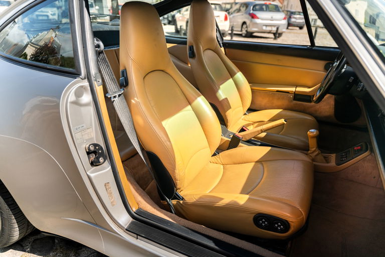 Porsche 993 Carrera 4S