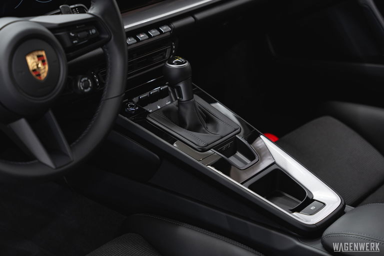 Porsche 992 GT3 Touring