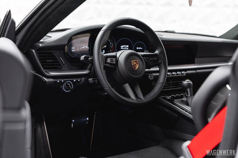 Porsche 992 GT3 Touring