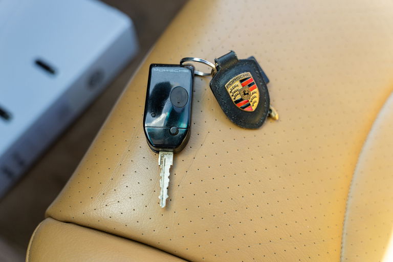 Porsche 993 Carrera 4S