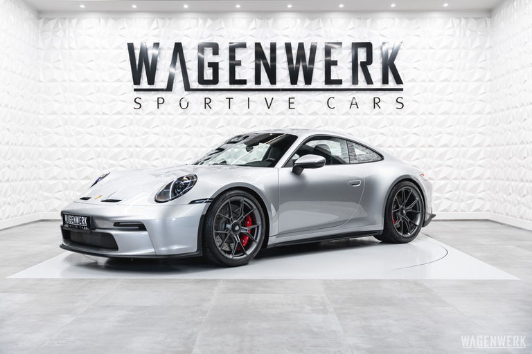 Porsche 992 GT3 Touring