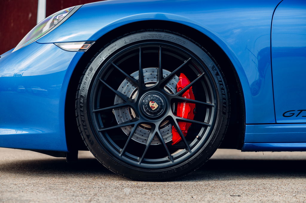 Porsche 991.2 Carrera GTS