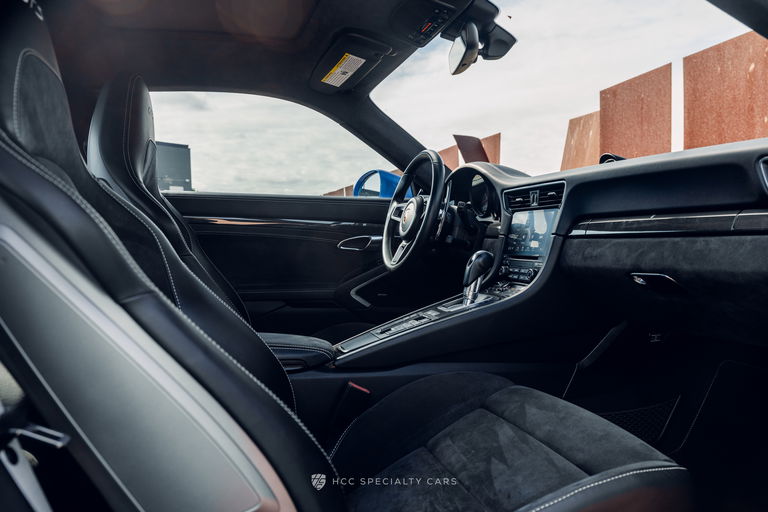 Porsche 991.2 Carrera GTS