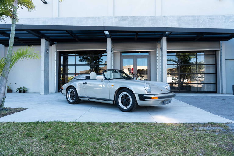 Porsche 911 Carrera 3.2 Speedster