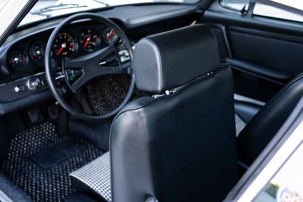 Porsche 911 S (F-Modell)