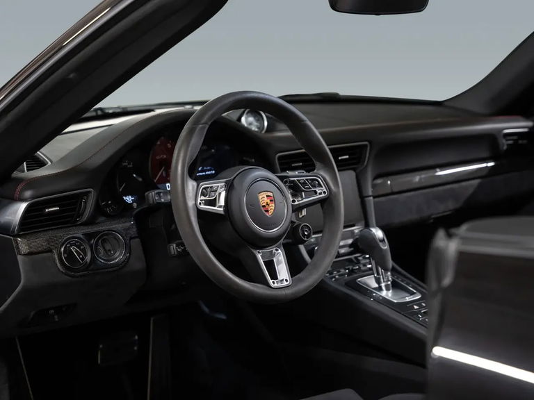 Porsche 991.2 Carrera 4 GTS