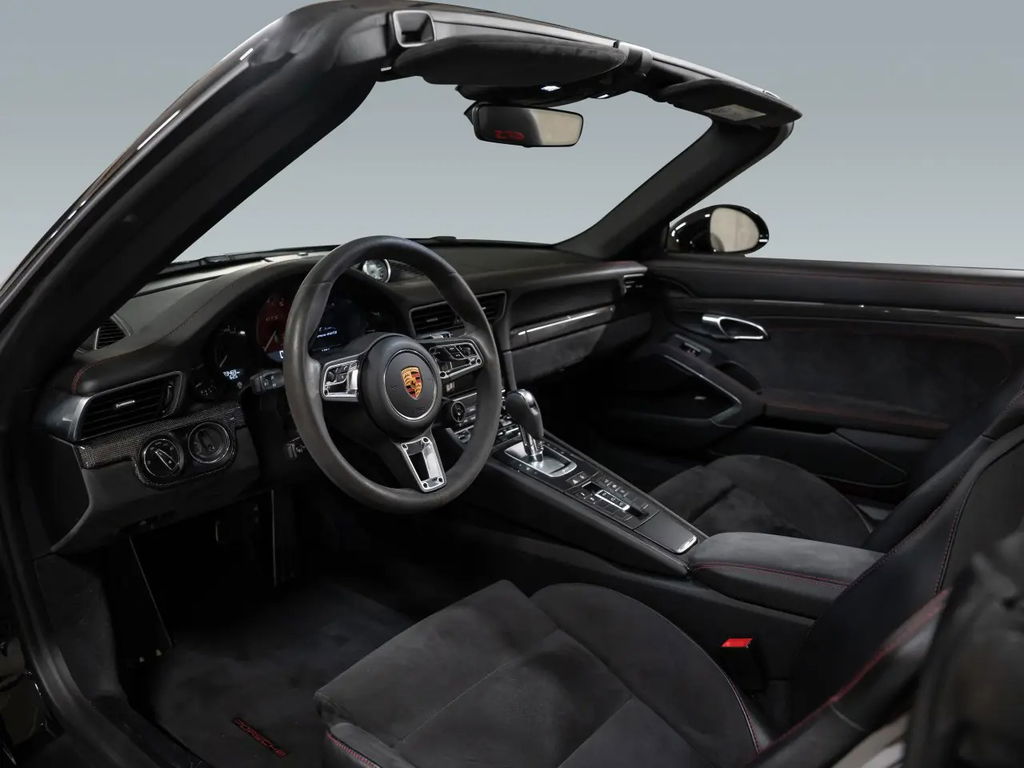 Porsche 991.2 Carrera 4 GTS