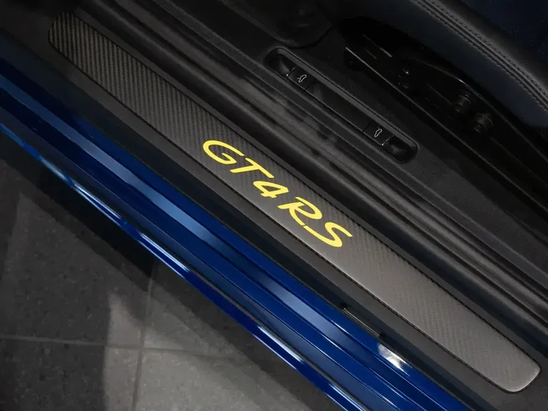 Porsche 718 Cayman GT4 RS