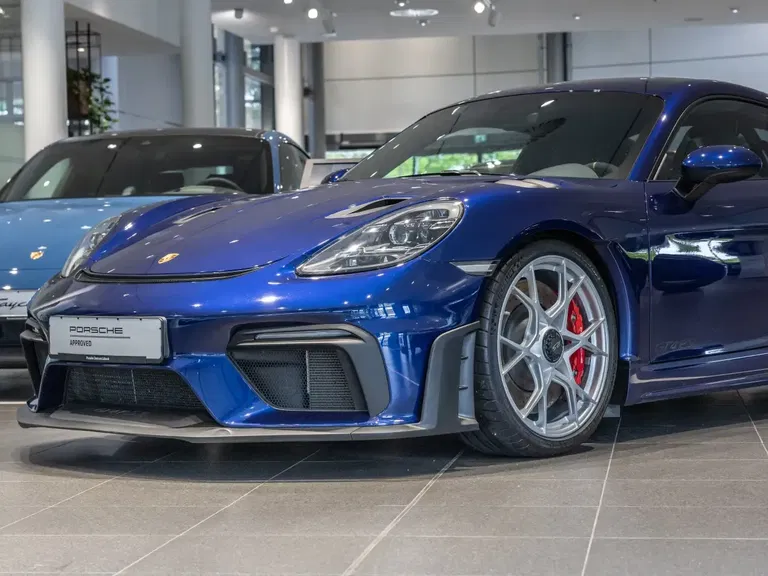 Porsche 718 Cayman GT4 RS