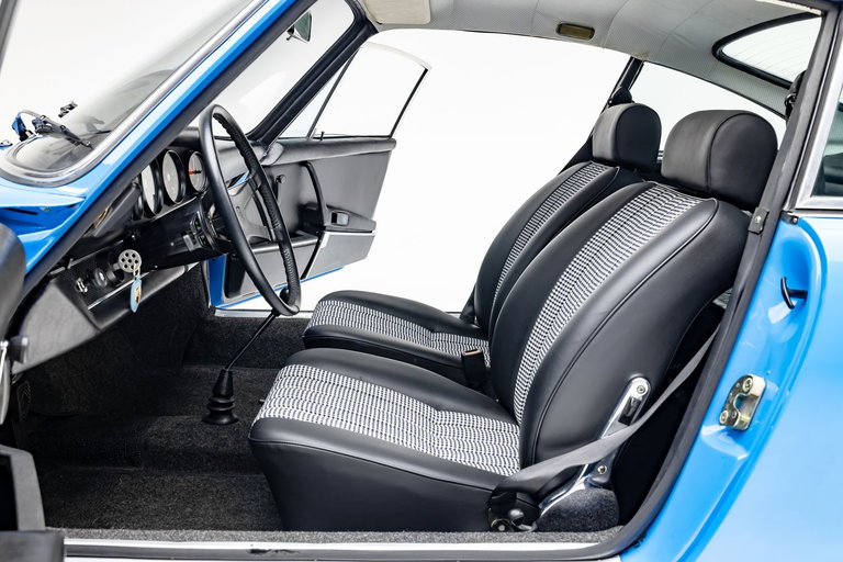 Porsche 911 E