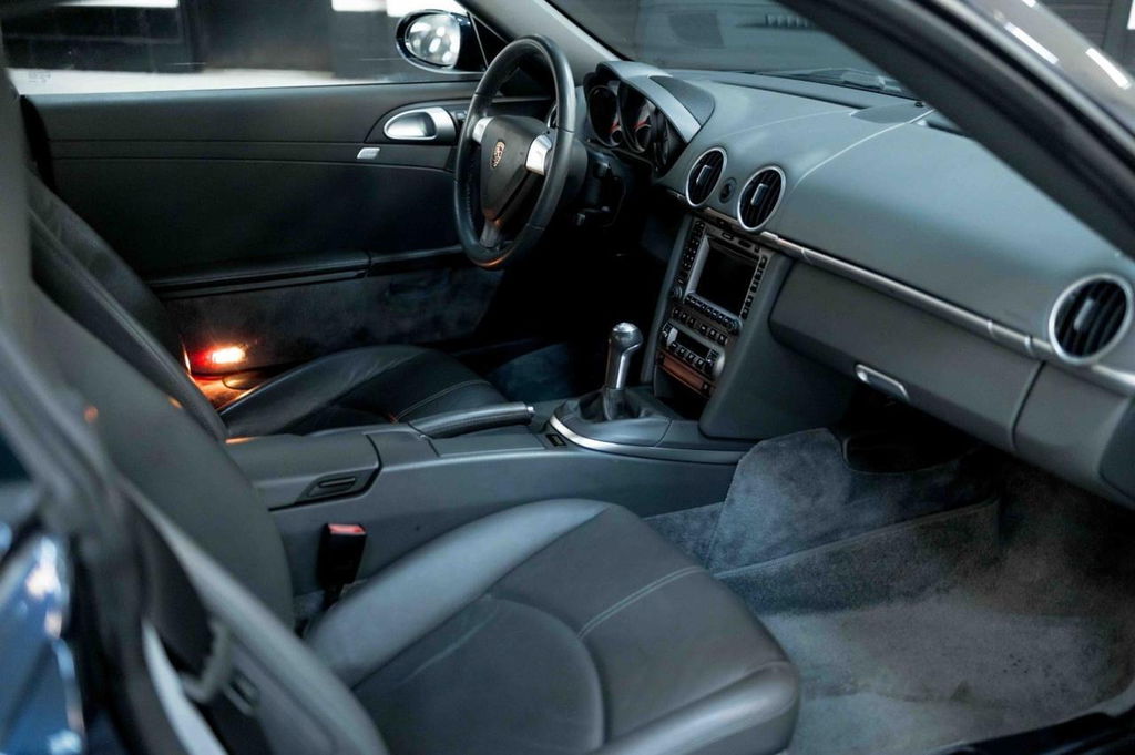 Porsche 987 Cayman S