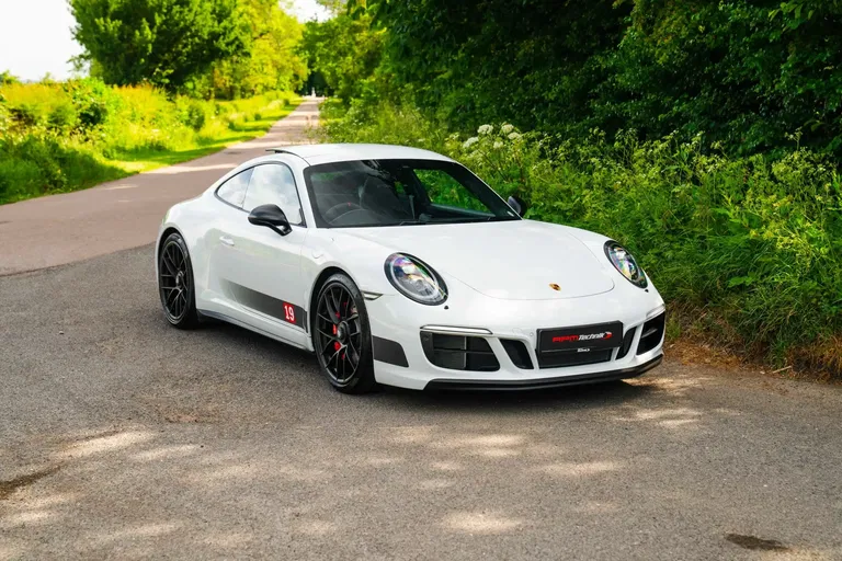 Porsche 991.2 Carrera 4 GTS