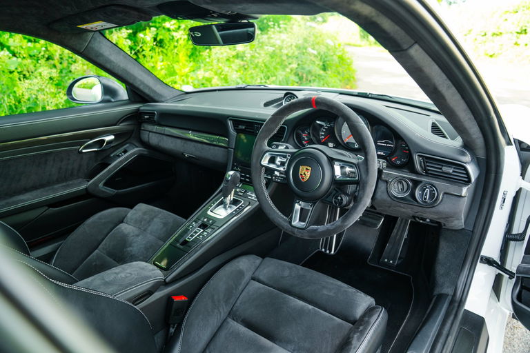 Porsche 991.2 Carrera 4 GTS