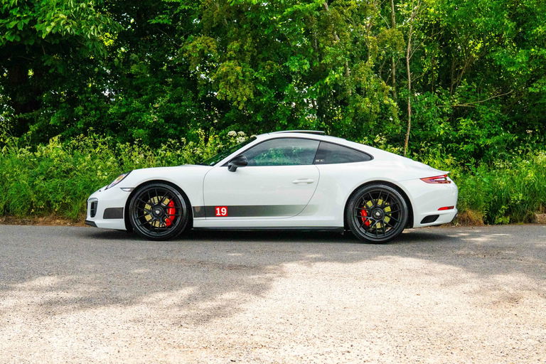 Porsche 991.2 Carrera 4 GTS