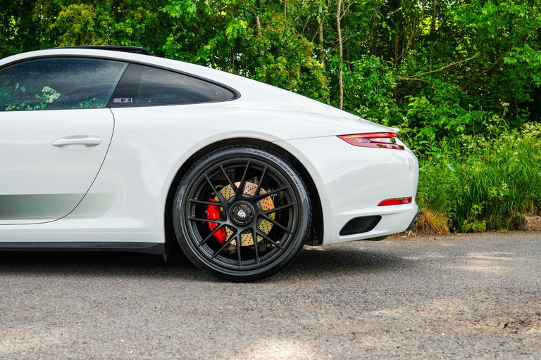 Porsche 991.2 Carrera 4 GTS