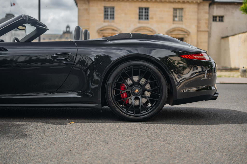 Porsche 991 Carrera GTS