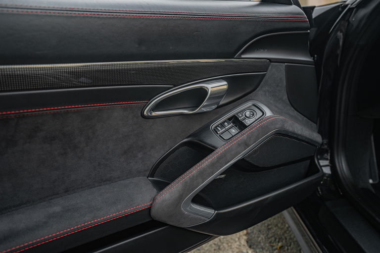 Porsche 991 Carrera GTS