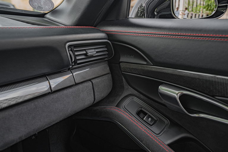 Porsche 991 Carrera GTS