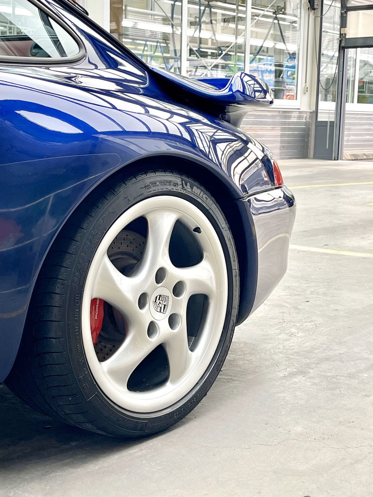 Porsche 993 Carrera 4S