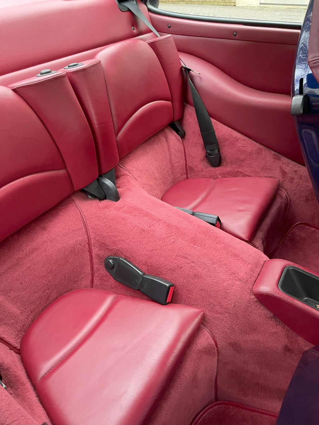 Porsche 993 Carrera 4S