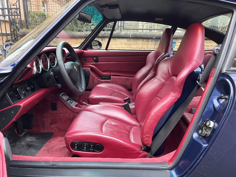 Porsche 993 Carrera 4S