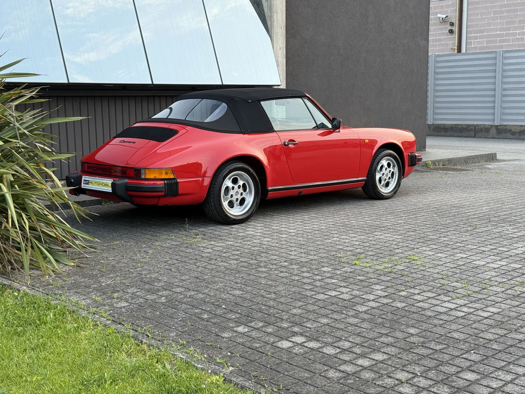 Porsche 911 Carrera 3.2